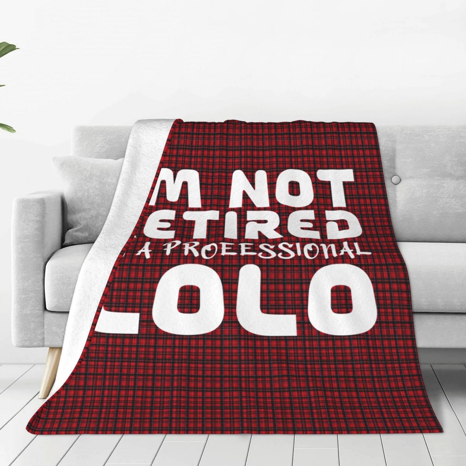 Amazon.com: I'm Not Retired I'm A Proeessional Lolo Throw Blanket